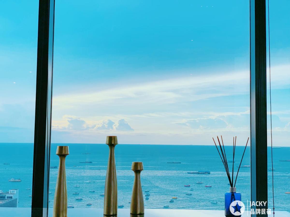 The Base Seaview Holiday Inn パッタヤー エクステリア 写真