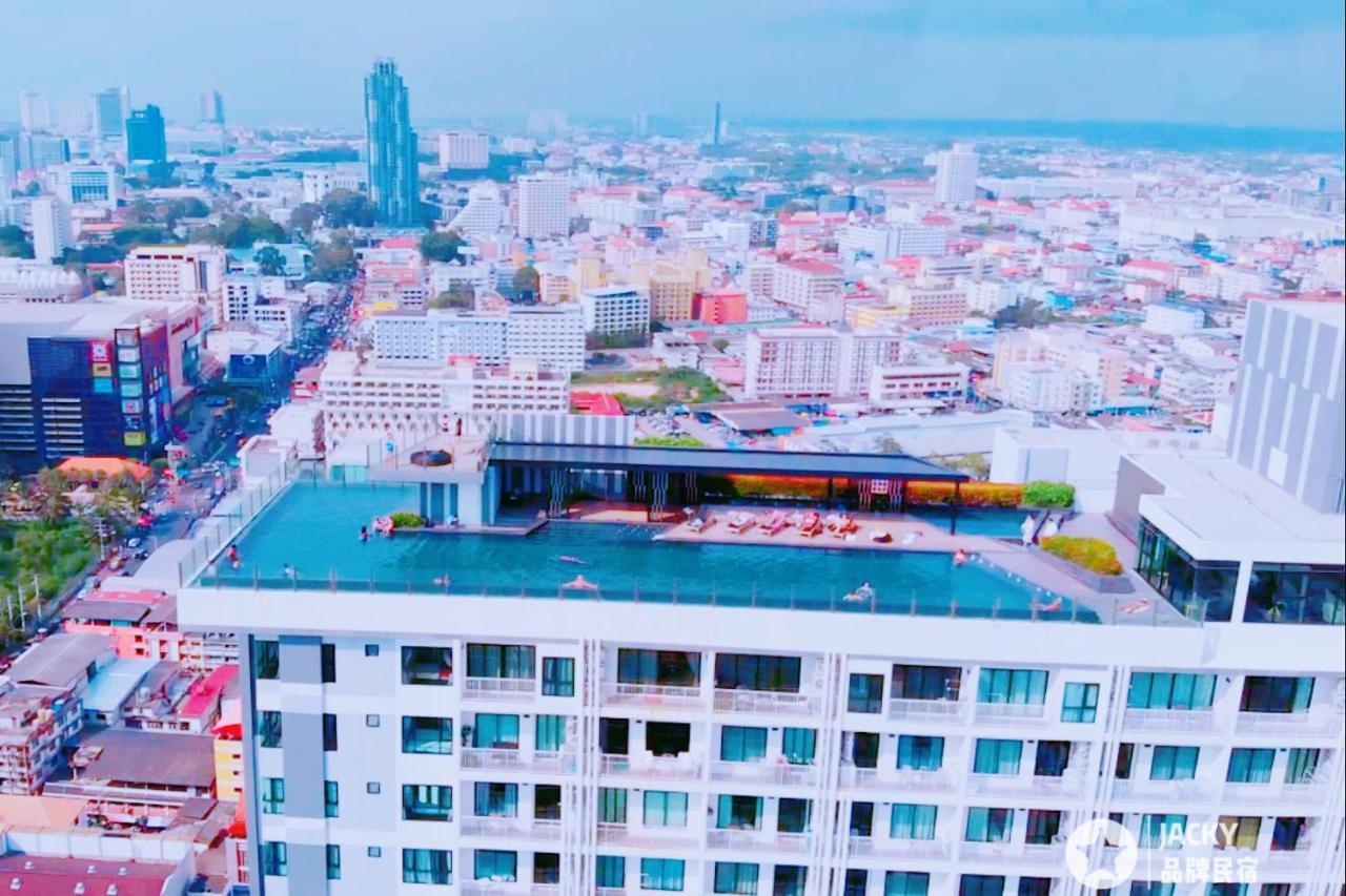 The Base Seaview Holiday Inn パッタヤー エクステリア 写真