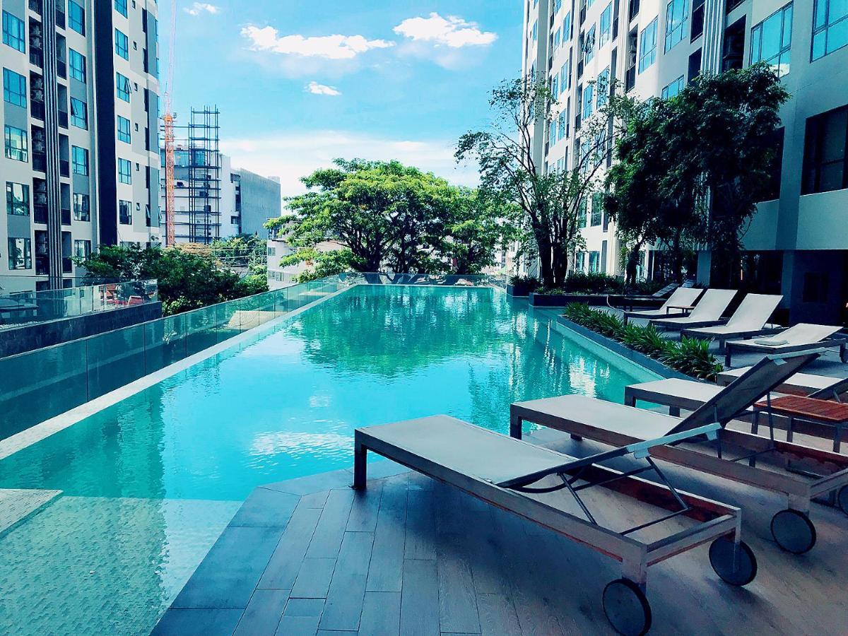 The Base Seaview Holiday Inn パッタヤー エクステリア 写真