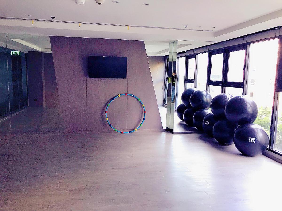 The Base Seaview Holiday Inn パッタヤー エクステリア 写真