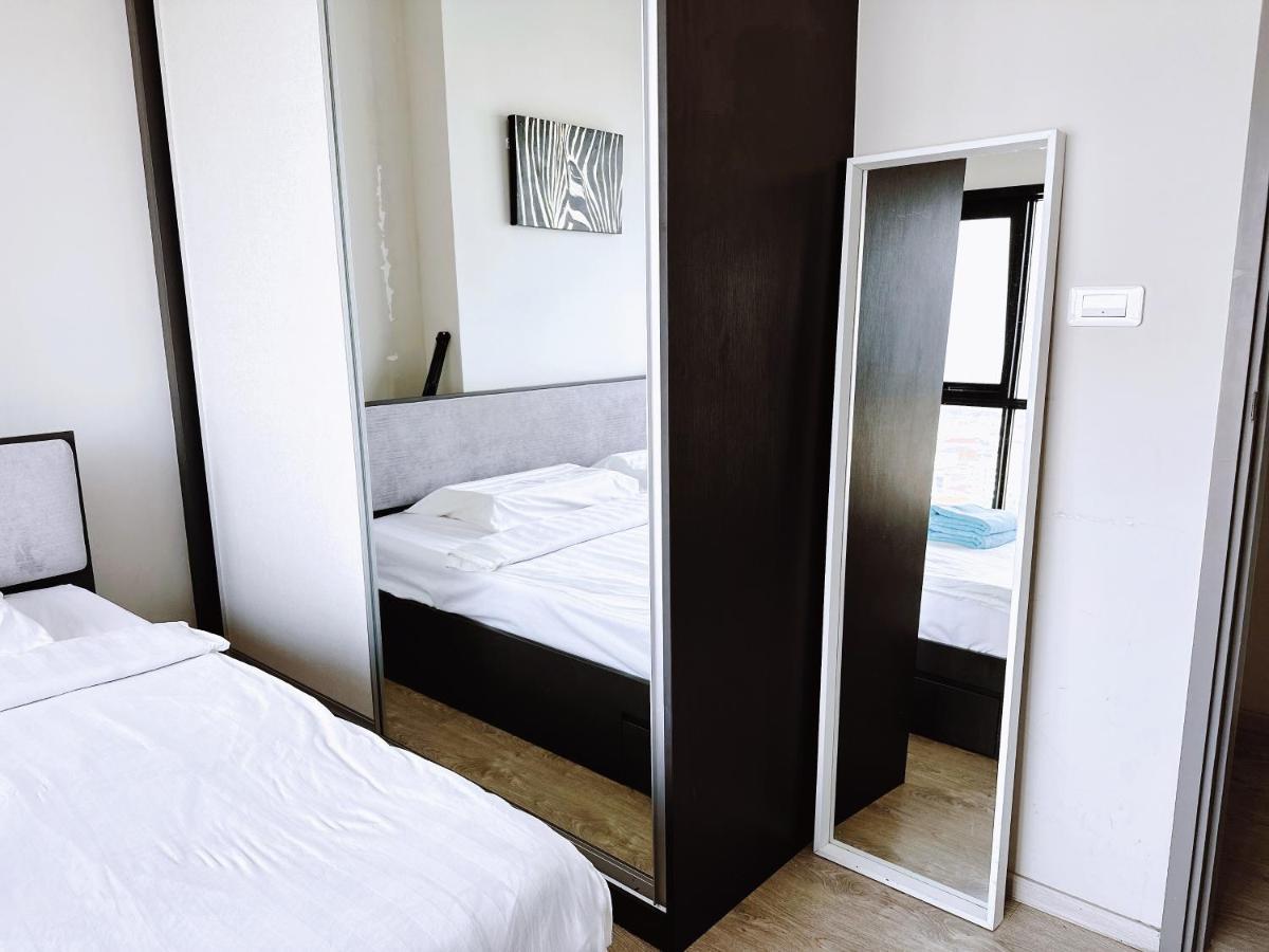 The Base Seaview Holiday Inn パッタヤー エクステリア 写真