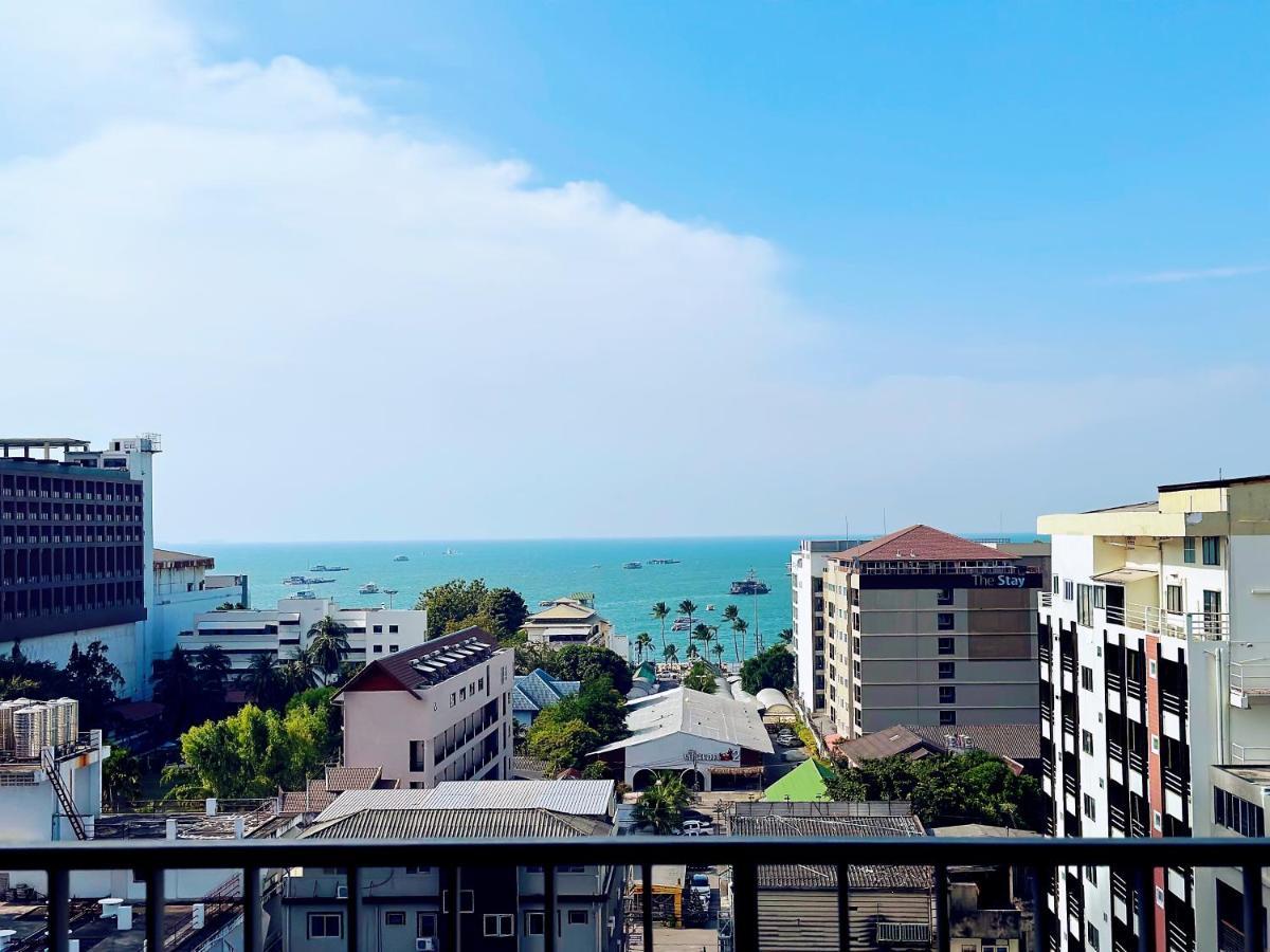 The Base Seaview Holiday Inn パッタヤー エクステリア 写真