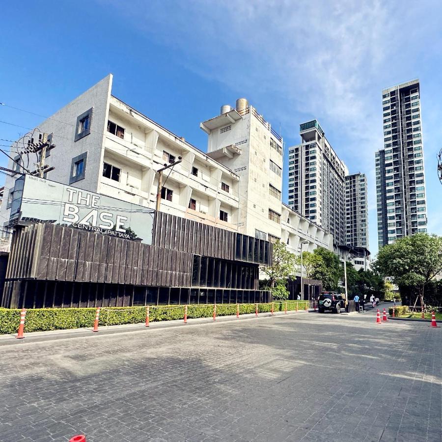 The Base Seaview Holiday Inn パッタヤー エクステリア 写真